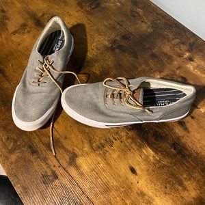 Sperry boat shoes